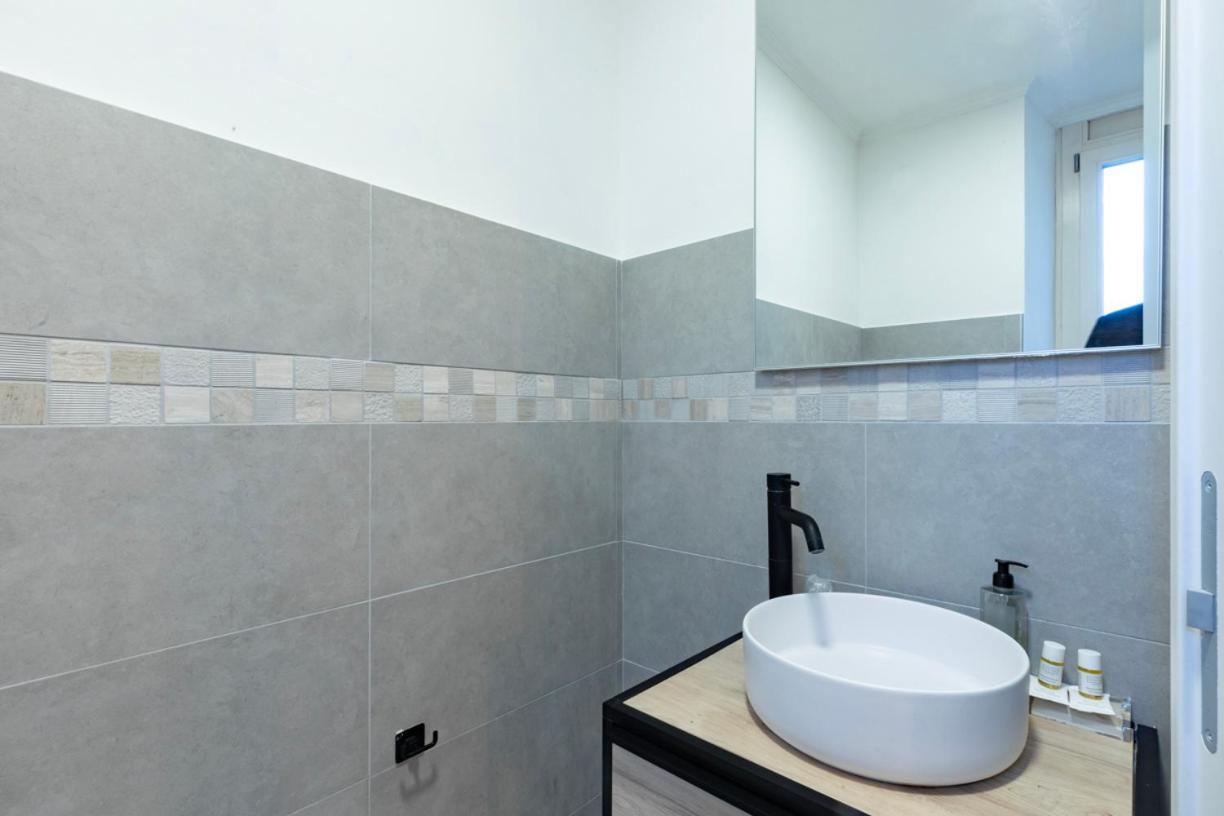 Rdr Tortona Rooms Рим Екстериор снимка